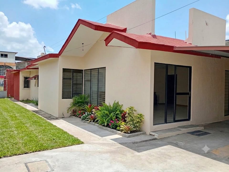 Foto de 🏡 ¡Hermosa casa de una planta en el corazón de Tapachula Chiapas! 🌴